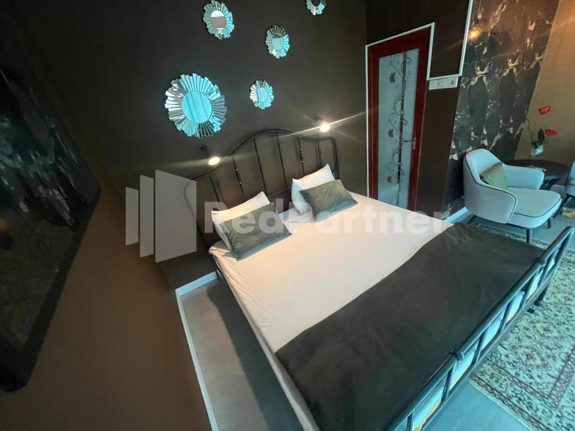 Layar Selorejo Mitra Reddoorz Hotel Malang